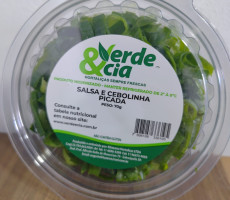 SALSA E CEBOLINHA PICADA